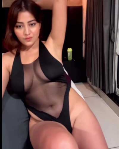 Simran-Kaur-Nude